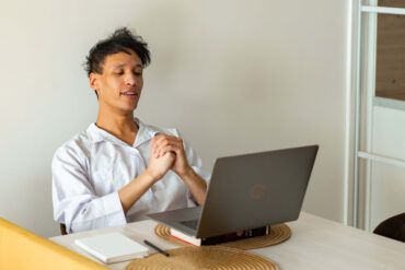 Why April is the Perfect Time to Switch to FreshBooks