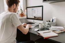 9 Ways for Freelancers to Find Their Community Online